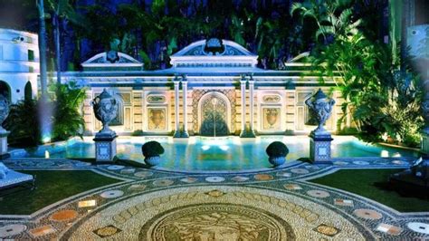 palace versace miami